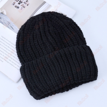 slouchy beanie travel photography applicable
